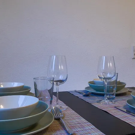 Modern, Gross, Direkt Im Zentrum דירה אולם