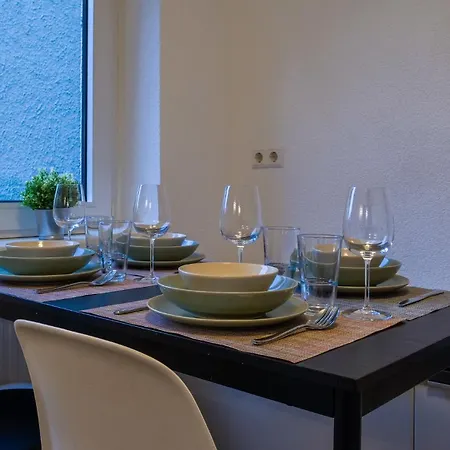 Modern, Gross, Direkt Im Zentrum * אולם