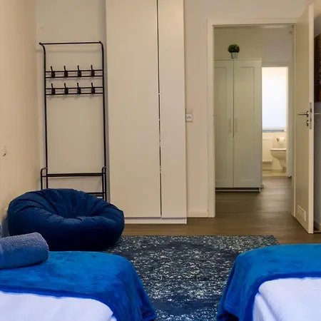 Modern, Gross, Direkt Im Zentrum