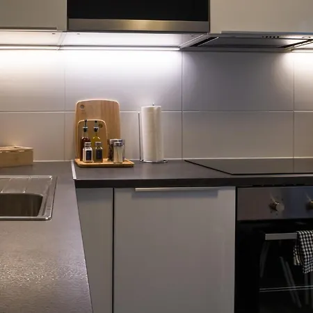 Modern, Gross, Direkt Im Zentrum *